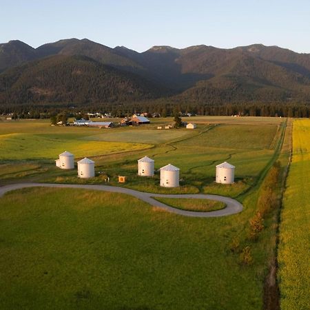 Clark Farm Silos - 5 Silo Mountain View Retreat 칼리스펠 외부 사진