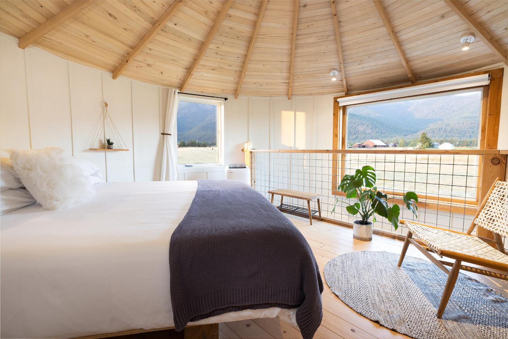 Clark Farm Silos - 5 Silo Mountain View Retreat 칼리스펠 외부 사진