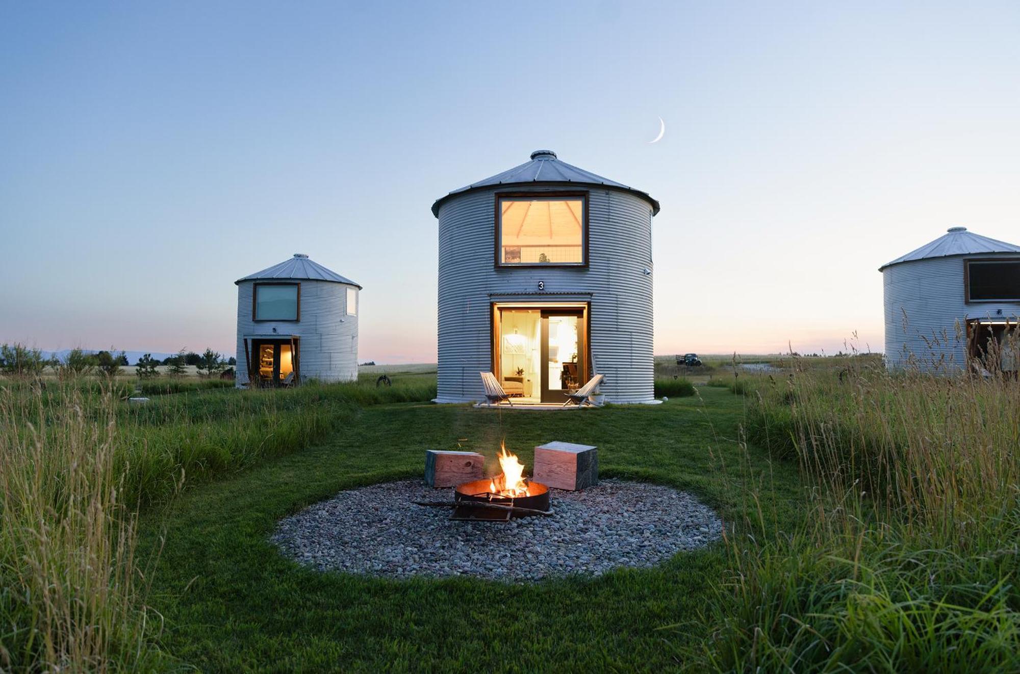 Clark Farm Silos - 5 Silo Mountain View Retreat 칼리스펠 외부 사진